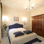 Dell' Orso Bevitore Frühstückspension 4*