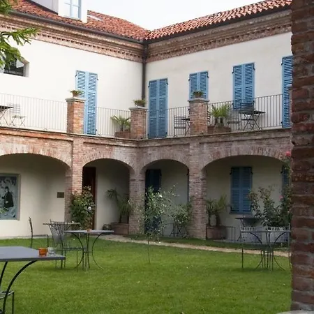 Dell' Orso Bevitore Bed & Breakfast Verduno